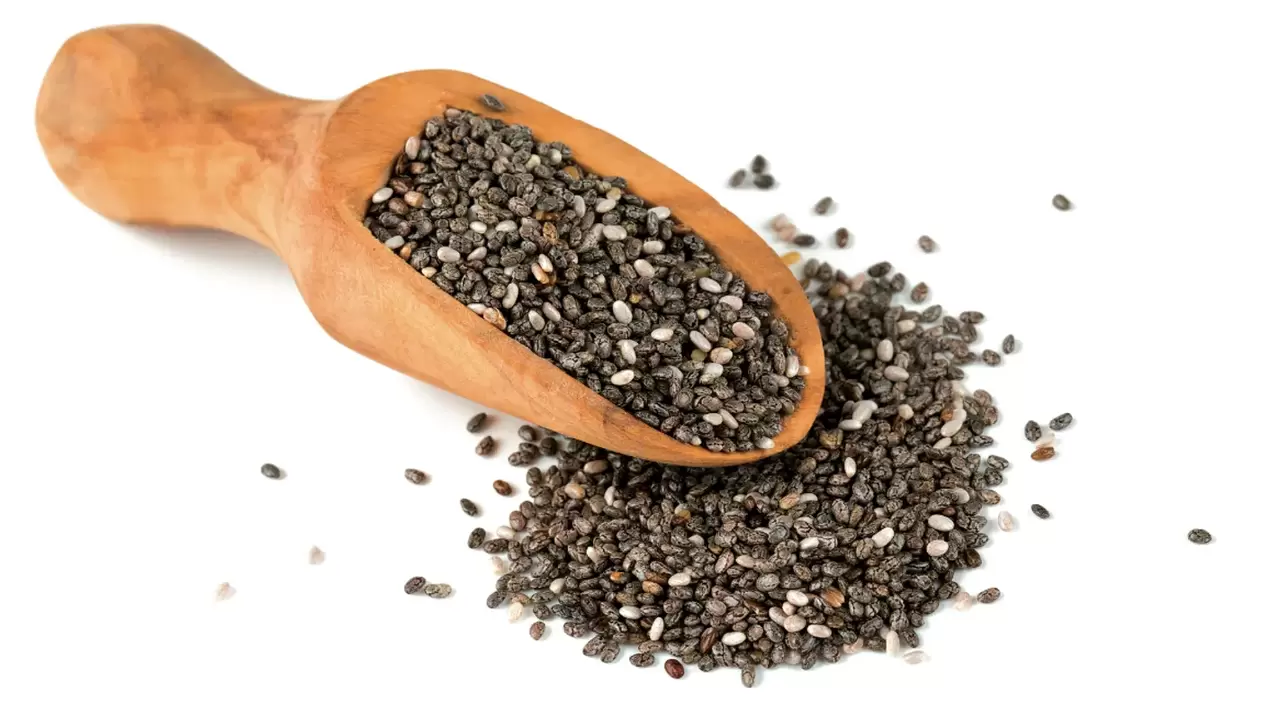 Semi di chia nel caffè cheto
